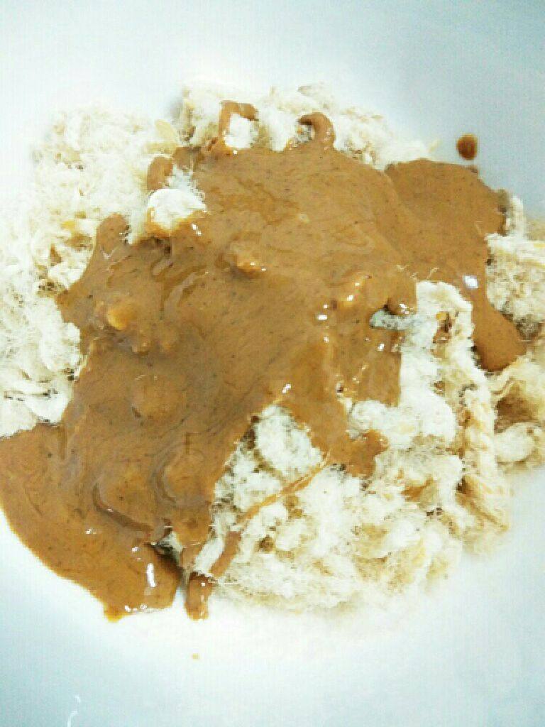 肉松花生酱小餐包,如图,肉松加入花生酱