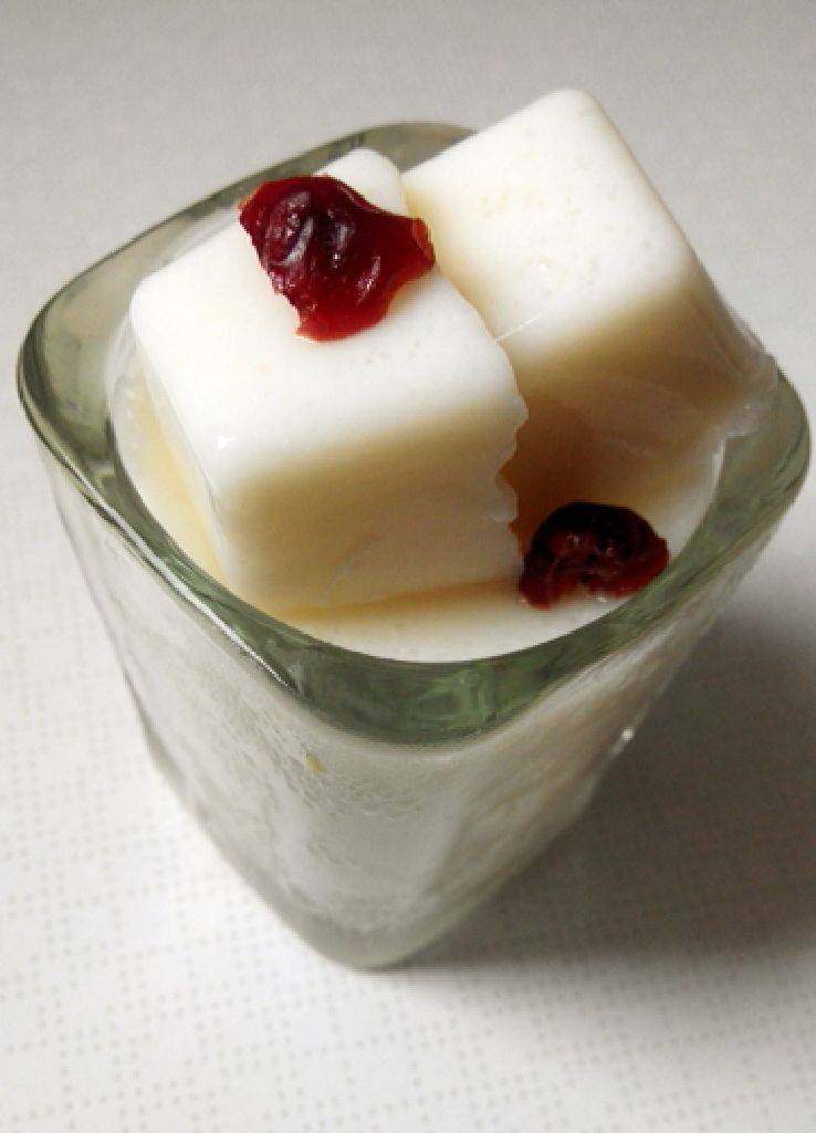 香草牛奶味果冻,很好吃哦