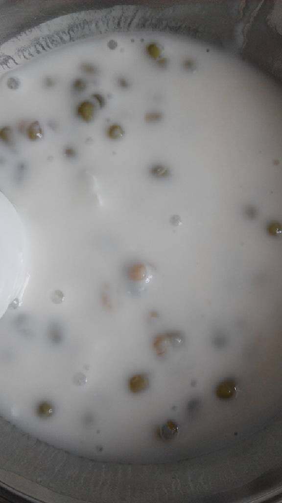 绿豆雪糕,搅拌均匀