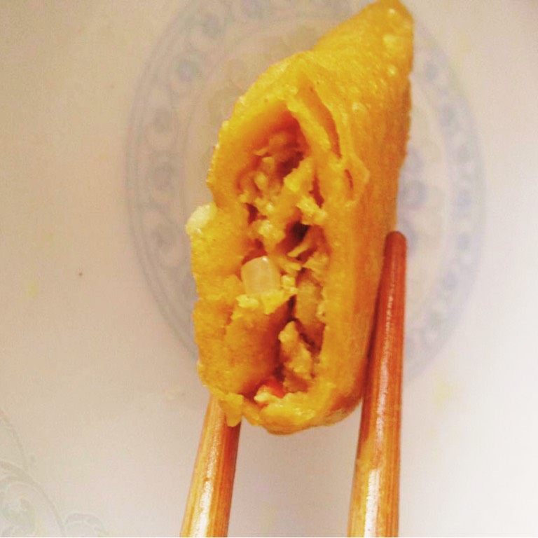 黄金咖喱饺,外酥里嫩,面皮有层次,一股浓郁的咖喱香,唇齿留香