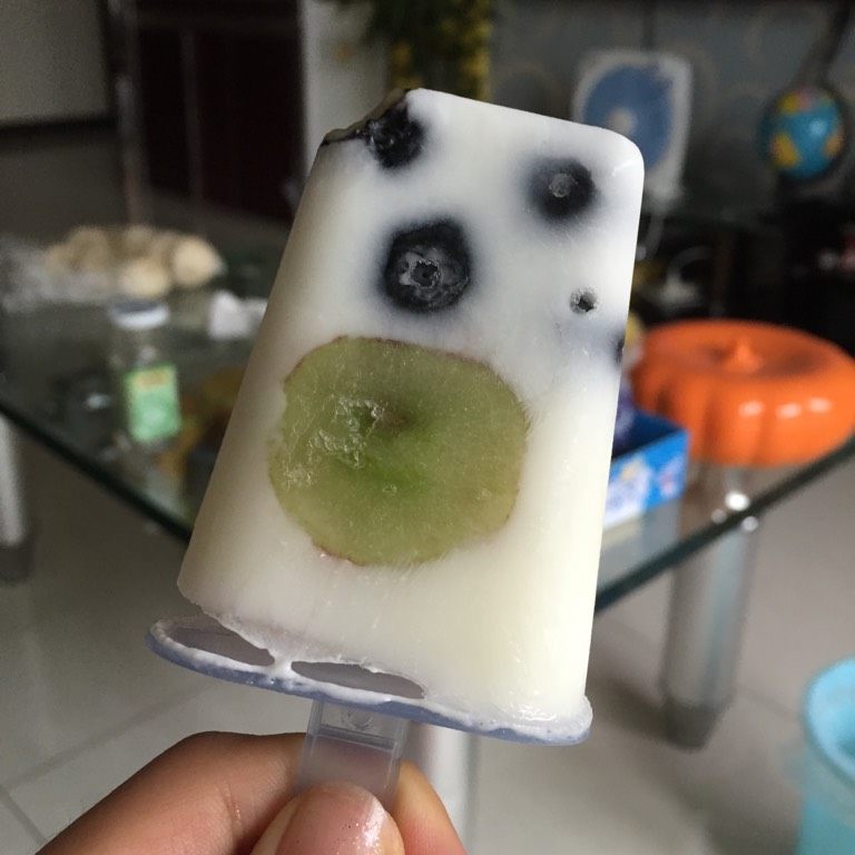 酸奶水果冰