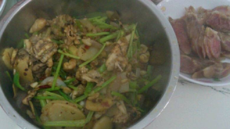 干锅牛蛙