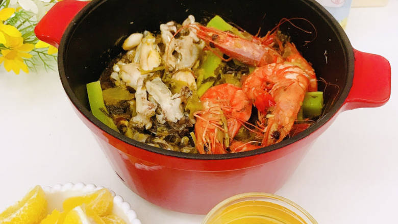 酸菜海鲜锅,一锅端,开吃