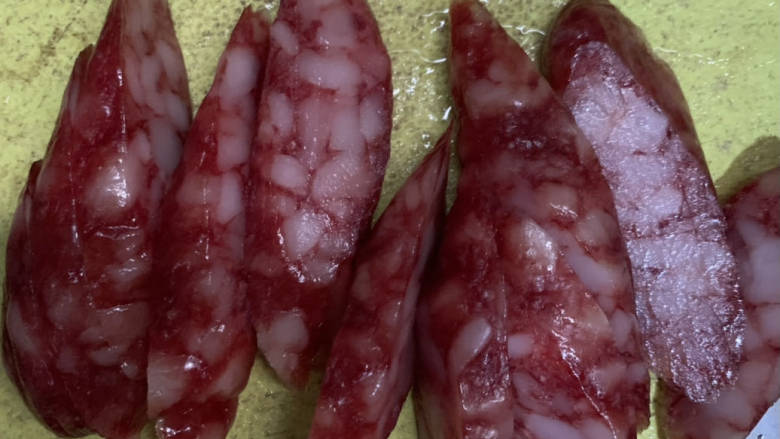 广式腊肠蒸饭,切一根就行啦!