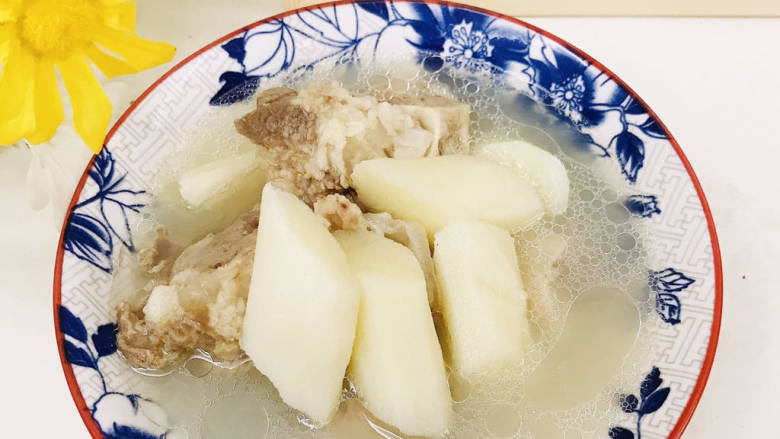 #闹元宵#筒骨淮山汤,出锅食用