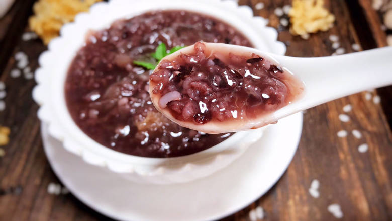 银耳双米粥,即可食用