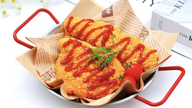 香酥风味鱼排(空气炸锅版),挤上番茄酱,嘻嘻,诱惑到你木有。