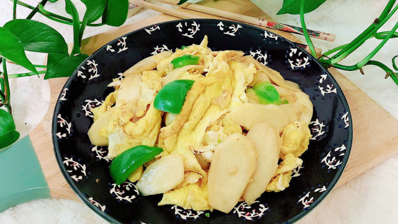 茭白炒鸡蛋,清淡饮食,健康生活!