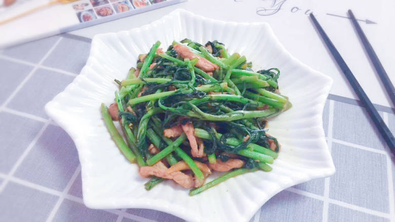 茼蒿炒肉丝,成品